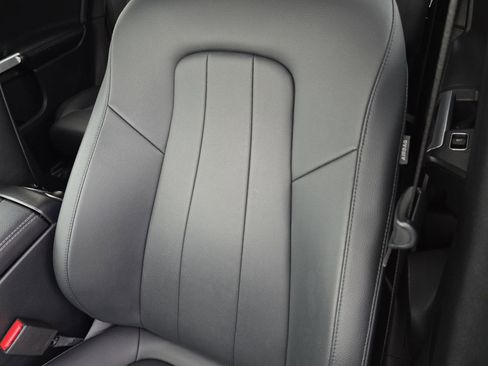 Used 2021 Mercedes-Benz GLB 250 image 14