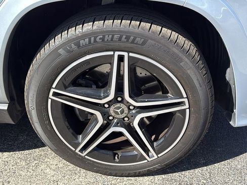 Certified 2025 Mercedes-Benz GLS 450 GLS 450 image 9