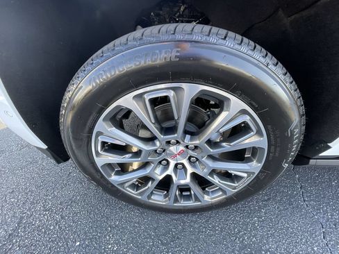 Certified 2026 GMC Yukon Denali w/ Sun & Power Step Package AWD/4WD image 34