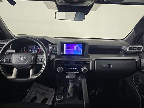 Used 2025 Toyota 4Runner SR5 RWD image 9