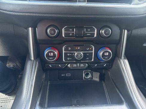 Used 2022 Chevrolet Suburban Z71 AWD/4WD image 20