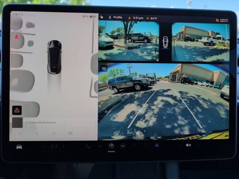 Used 2024 Tesla Model Y Long Range AWD/4WD image 18