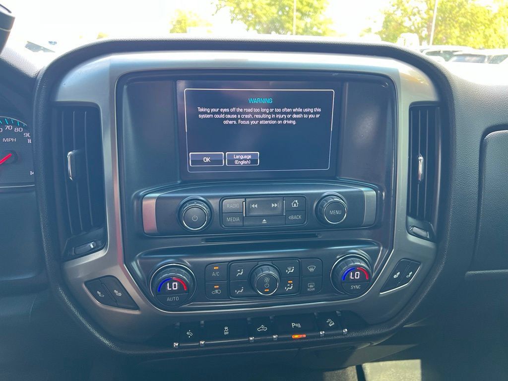 Used 2018 Chevrolet Silverado 1500 LT w/ All Star Edition AWD/4WD image 29