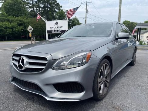 Used 2014 Mercedes-Benz E 350 Sedan w/ Premium 1 Package image 4