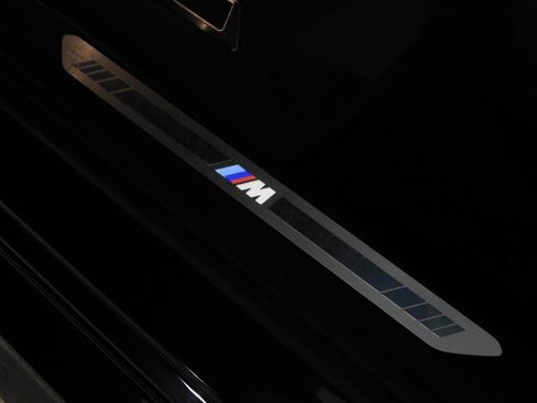 Used 2021 BMW X5 xDrive40i AWD/4WD image 25