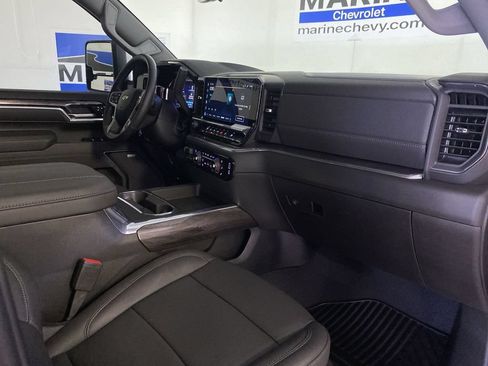 Certified 2026 Chevrolet Silverado 2500 LTZ w/ LTZ Premium Package AWD/4WD image 36