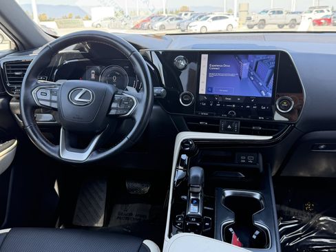 Used 2022 Lexus NX 350h AWD w/ Towing Package (2000 Lbs) image 23