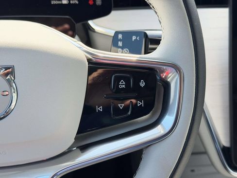 New 2025 Volvo EX90 Plus AWD/4WD image 8