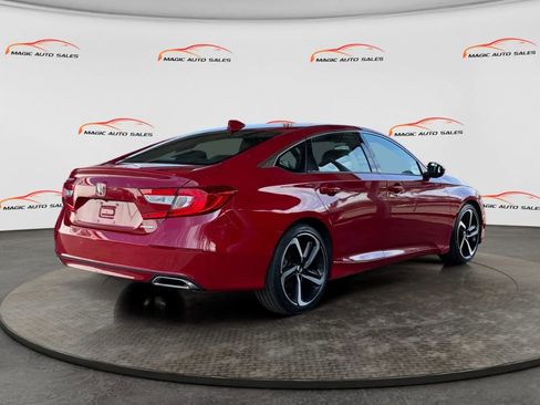Used 2018 Honda Accord Sport image 8