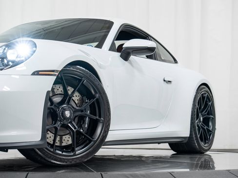 Certified 2023 Porsche 911 GT3 image 40