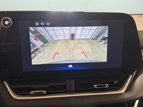 Used 2025 Chevrolet Equinox LT AWD/4WD image 20