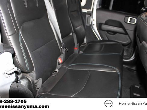 Used 2023 Jeep Wrangler Unlimited Rubicon 4xe AWD/4WD image 7