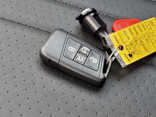 Used 2022 Volkswagen Tiguan SE FWD image 27