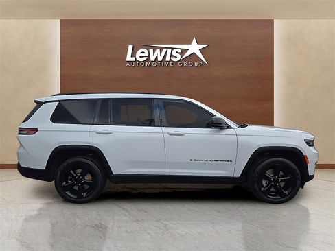 Used 2024 Jeep Grand Cherokee L Limited w/ Luxury Tech Group II image 5