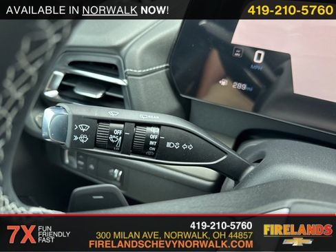 New 2025 Chevrolet Traverse LT w/ Driver Confidence Package image 23