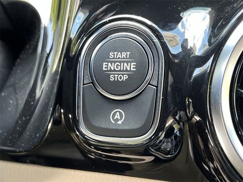 Certified 2026 Mercedes-Benz GLA 250 4MATIC image 31