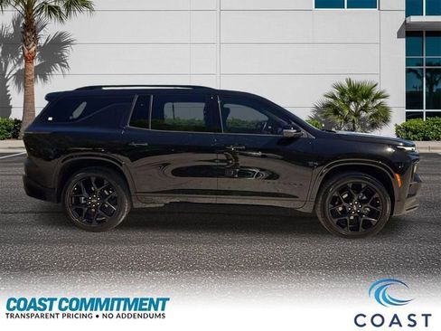 Used 2024 Chevrolet Traverse RS w/ LPO, Floor Liner Package image 6