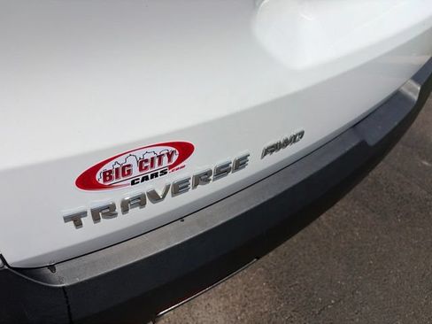 Used 2021 Chevrolet Traverse LS AWD/4WD image 46