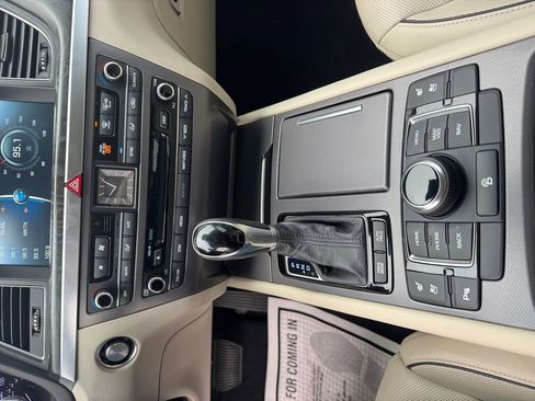 Used 2017 Genesis G80 3.8 w/ Option Group 03 image 35