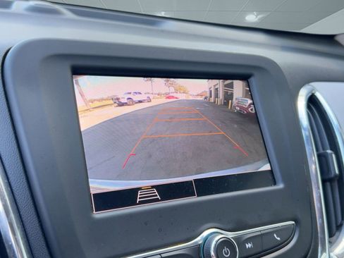 Certified 2023 Chevrolet Equinox LS w/ LS Convenience Package image 25