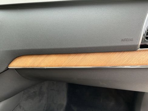 Certified 2024 Volvo XC90 B5 Plus image 23