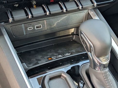 New 2026 Chevrolet Colorado LT w/ LT Convenience Package RWD image 14