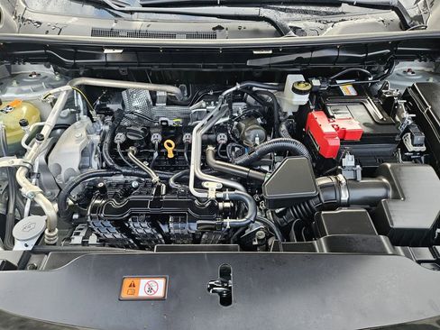 Used 2025 Mitsubishi Outlander SE image 27