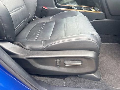 Used 2020 Honda CR-V Touring image 16