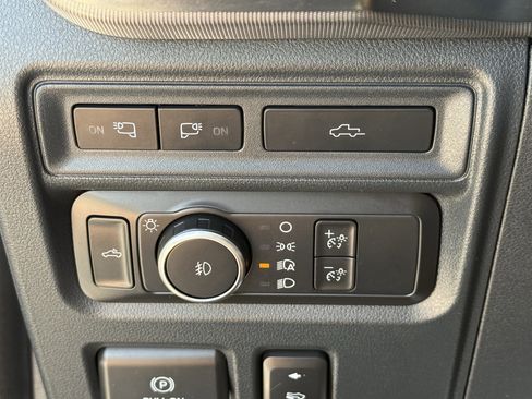 Used 2022 Ford F150 Platinum w/ Equipment Group 701A High image 27