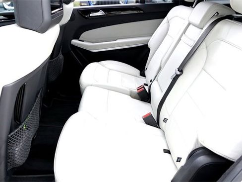 Used 2019 Mercedes-Benz GLS 550 4MATIC image 25