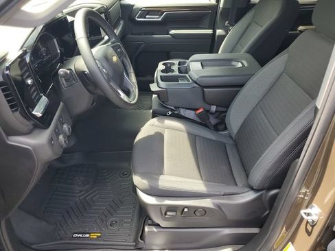 Certified 2024 Chevrolet Silverado 1500 LT AWD/4WD image 17