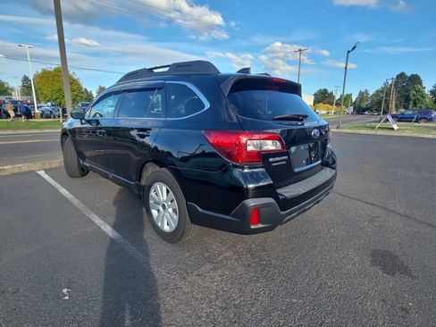 Used 2019 Subaru Outback 2.5i Premium AWD/4WD image 5