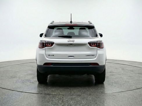 Used 2025 Jeep Compass Trailhawk AWD/4WD image 7