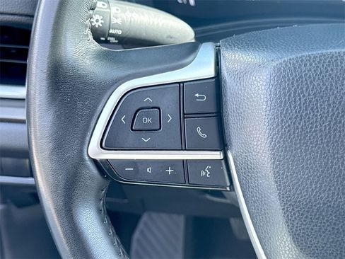 Used 2024 Toyota Grand Highlander XLE image 14