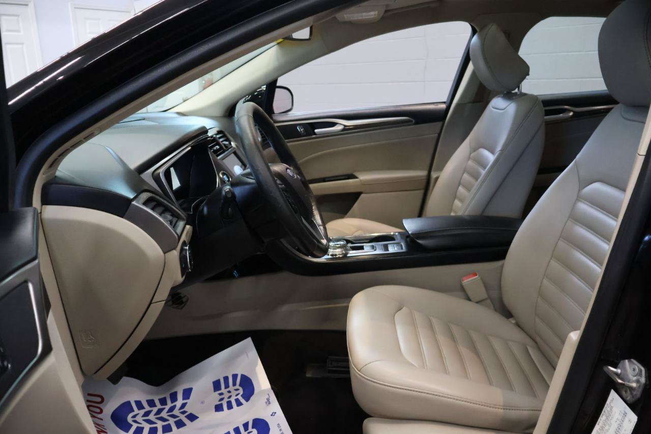 Used 2020 Ford Fusion SEL FWD image 8
