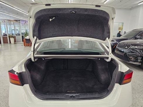 Used 2022 Nissan Altima 2.5 S FWD image 39