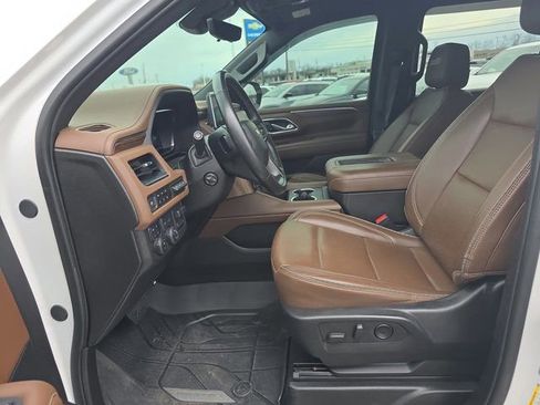 Used 2024 Chevrolet Suburban High Country AWD/4WD image 29