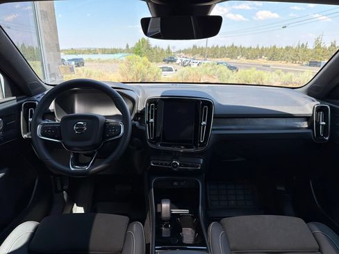 Used 2023 Volvo C40 P8 Recharge Ultimate w/ Protection Package Premier AWD/4WD image 10