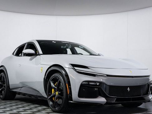 Certified 2025 Ferrari Purosangue image 3