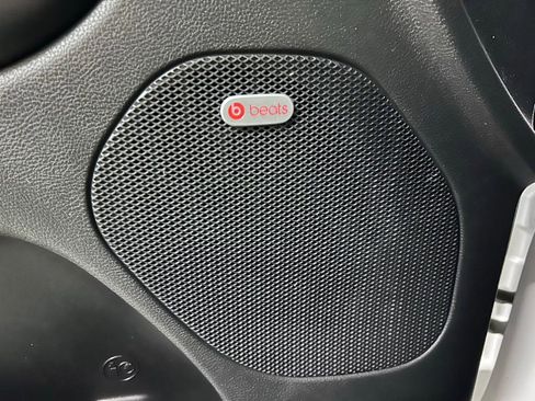 Used 2017 Dodge Durango GT w/ Premium Group AWD/4WD image 6