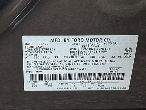 Used 2025 Ford Explorer ST w/ Sun And Sound Package AWD/4WD image 26