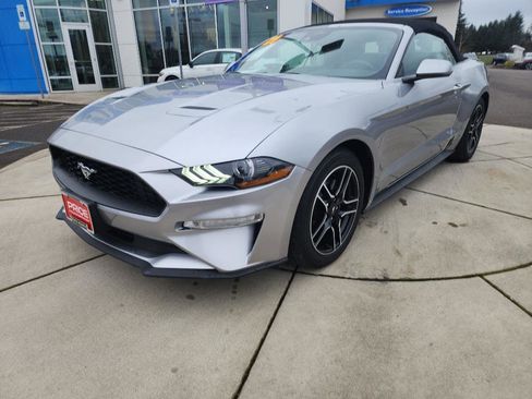 Used 2021 Ford Mustang Premium image 2