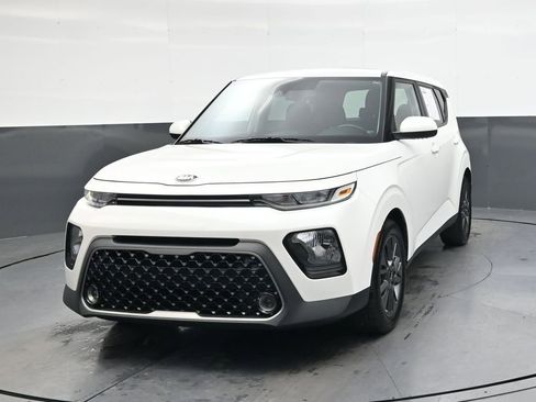 Used 2021 Kia Soul EX image 9