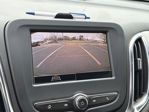 Used 2024 Chevrolet Equinox LS w/ LS Convenience Package image 29