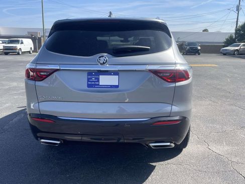 Used 2024 Buick Enclave Premium image 4