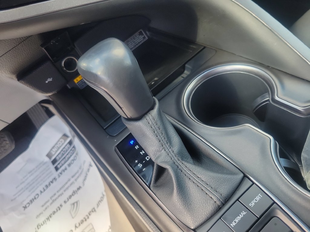 Certified 2021 Toyota Camry XSE FWD image 28