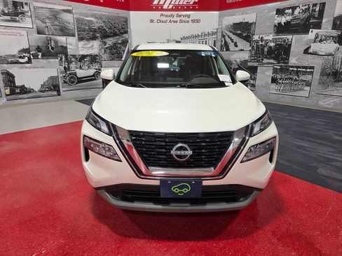 Used 2023 Nissan Rogue SV AWD/4WD image 9