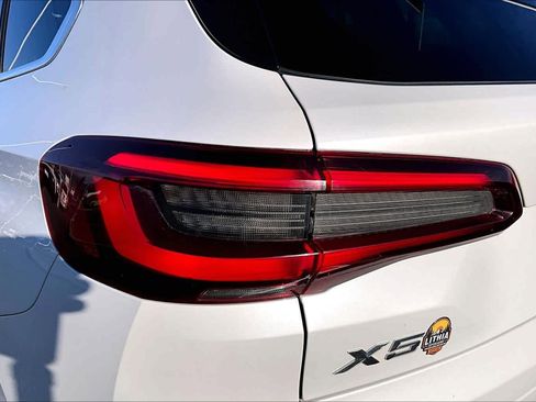 Used 2021 BMW X5 xDrive45e w/ Executive Package image 40