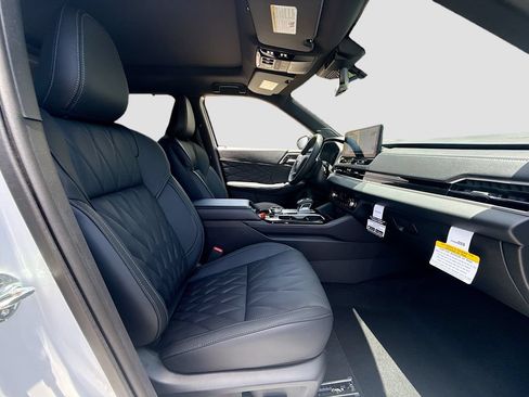 New 2026 Mitsubishi Outlander SEL Black Edition FWD image 32