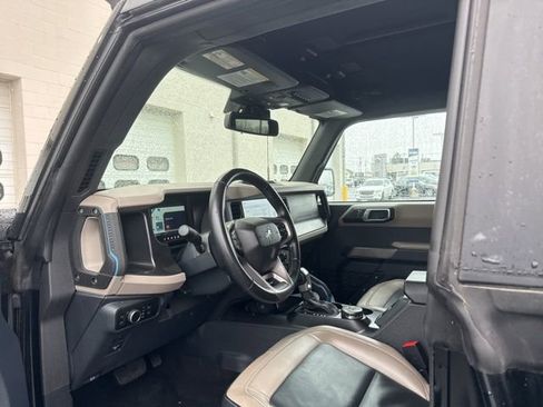 Used 2023 Ford Bronco Wildtrak image 7